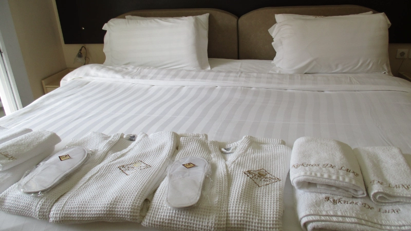 Kyknos Hotel Kastoria Executive Luxury Suite Bedroom