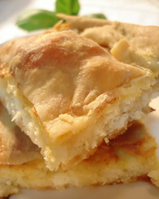 Παραδοσιακή πίτα στο πρωινό του ξενοδοχείου